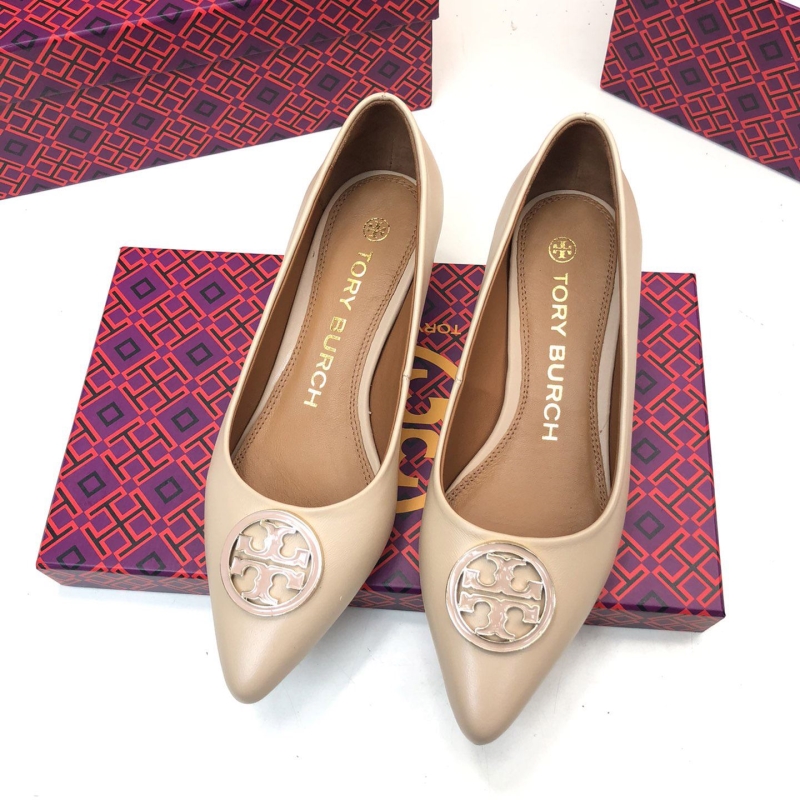 Other flat shoes